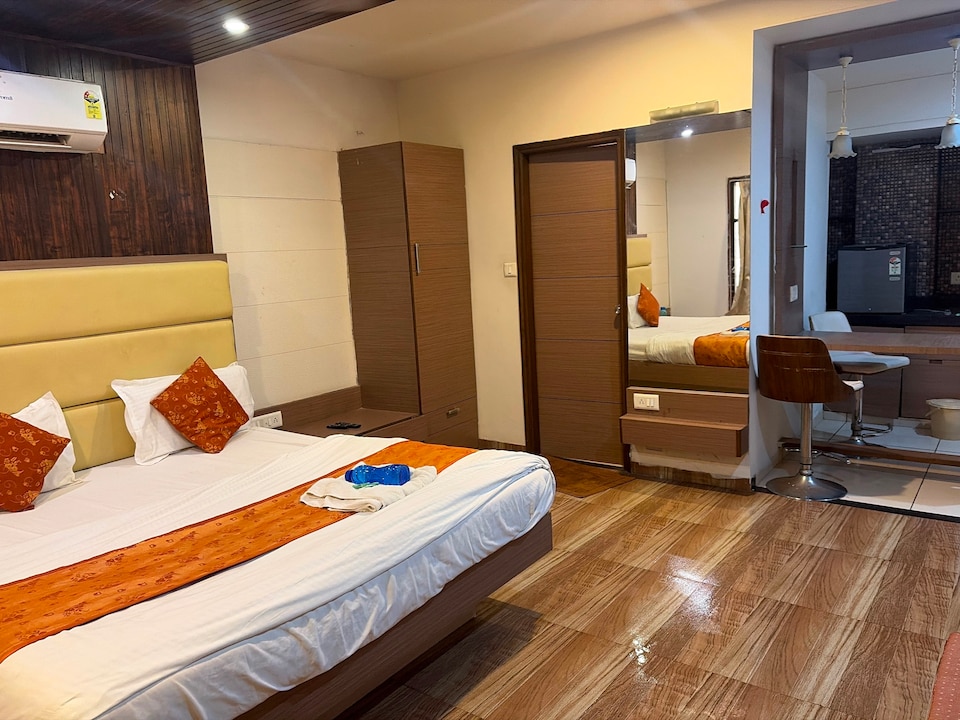 Hotel O Presidency Studio, Alkapuri Vadodara, Vadodara