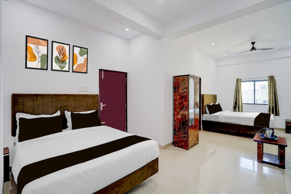 Hotel O Skylight , Patna, Patna