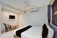 SPOT ON The Urban Inn 