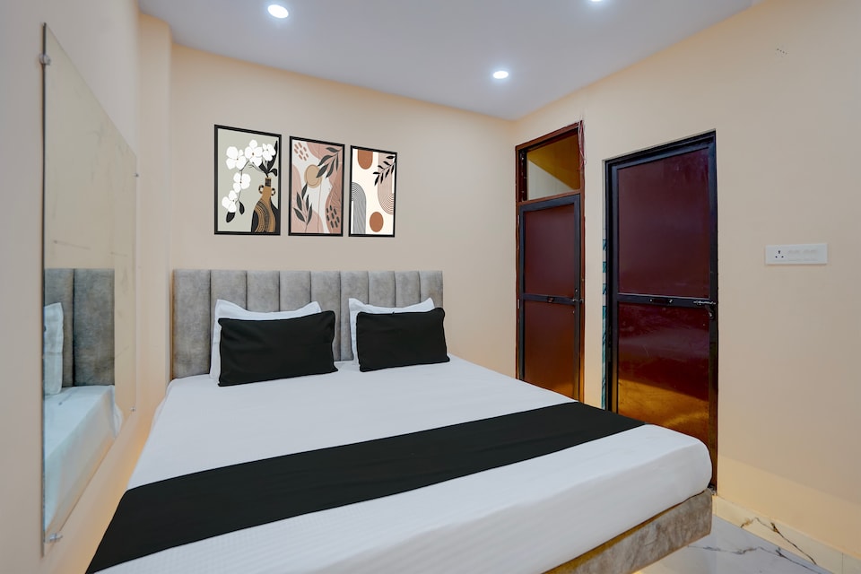 Hotel O Red Crown Hotel, Kanpur Railway Station, Kanpur