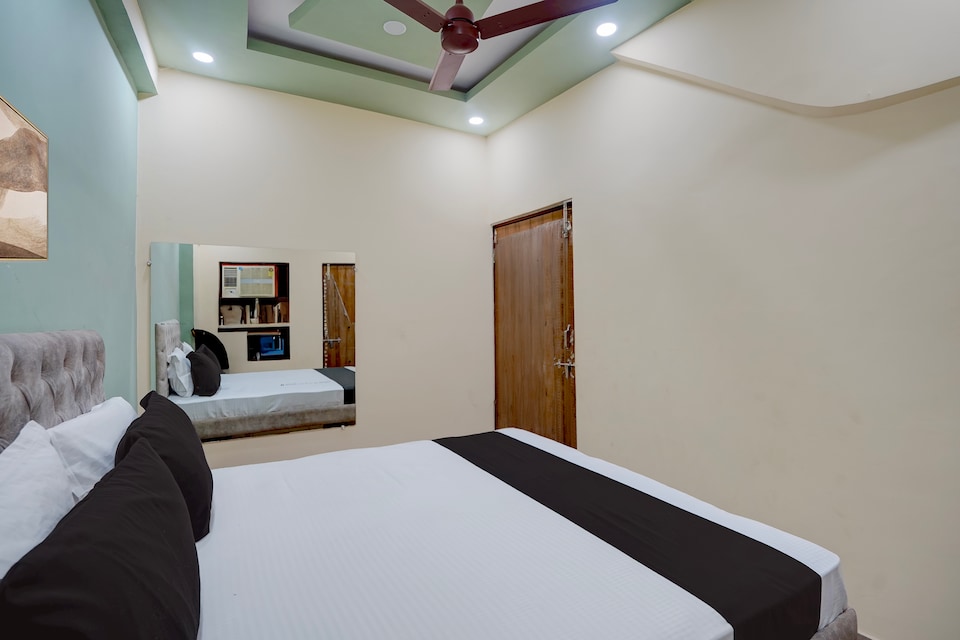 Hotel O Red Crown Hotel, Kanpur Railway Station, Kanpur