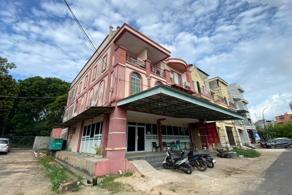 Hotel O near Nagoya Hill Mall formerly JRP Hotel, Batam, Batam