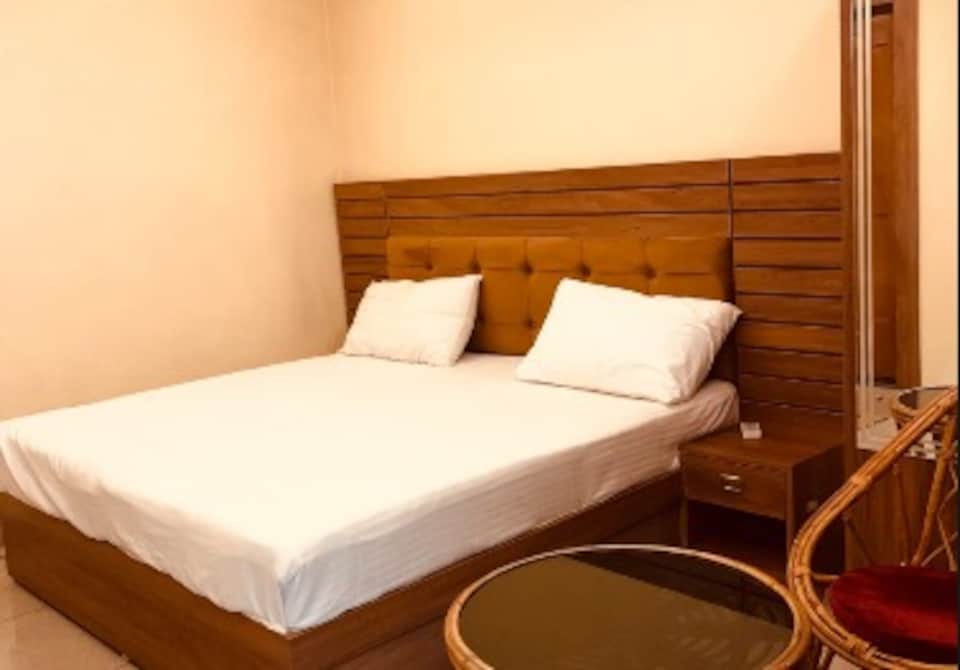 SPOT ON The Golden Guest House, Tikonia Haldwani, Haldwani