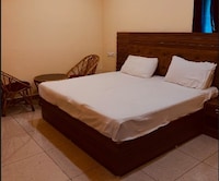 SPOT ON The Golden Guest House