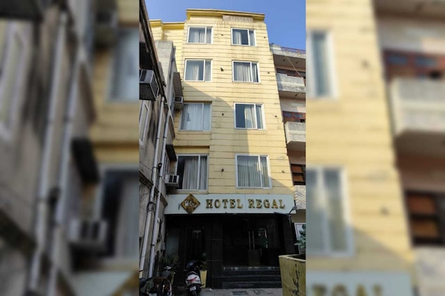 Hotel O Regal
