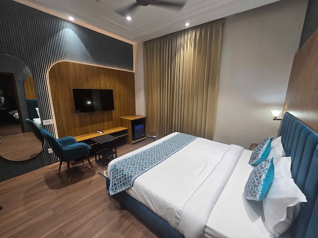 Hotel O Regal