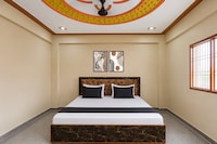 Hotel O Golden crest inn