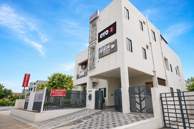 Hotel O White lotus hotel