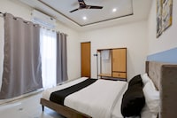 Hotel O White lotus hotel