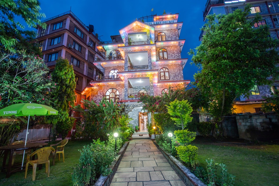 OYO 141 Hotel Lake Palace, Pokhara, Pokhara