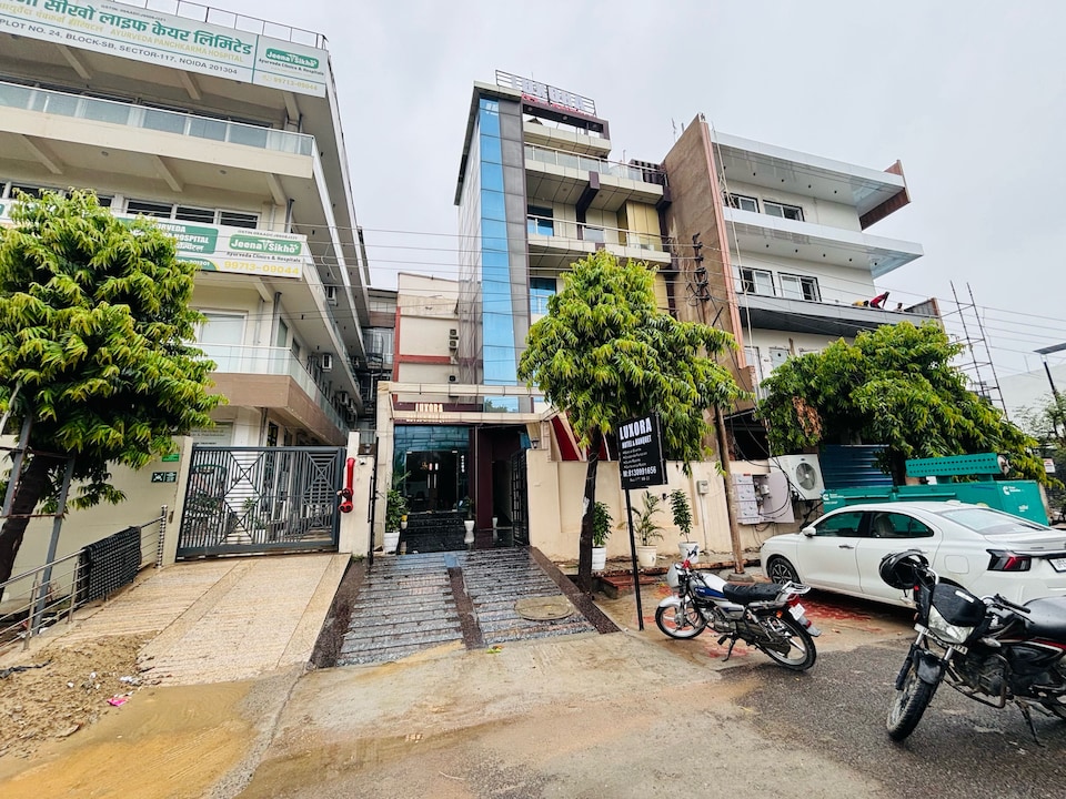 Luxora Hotel & Banquets, Noida City, Noida