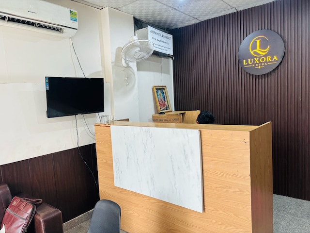 Luxora Hotel & Banquets