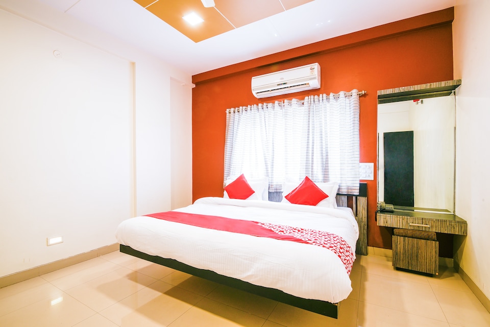 Capital O 15017 Hotel Nandini, Beed by pass, Aurangabad