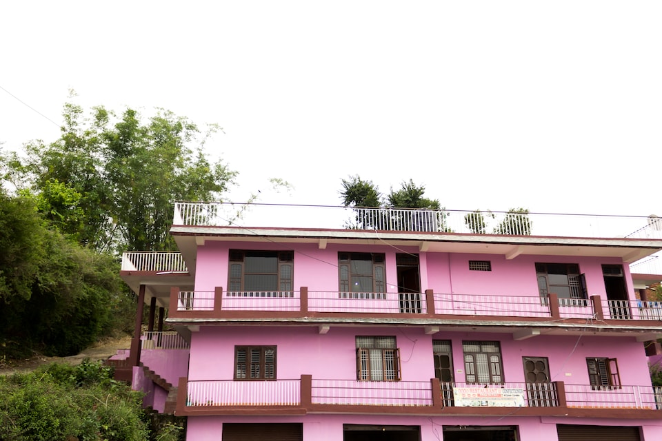 OYO Home 15020 Cozy Paragliding Landing View, Dharamshala, Dharamshala