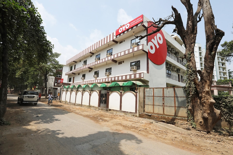 OYO 15027 Hotel Lotus International, Sarnath Varanasi, Varanasi