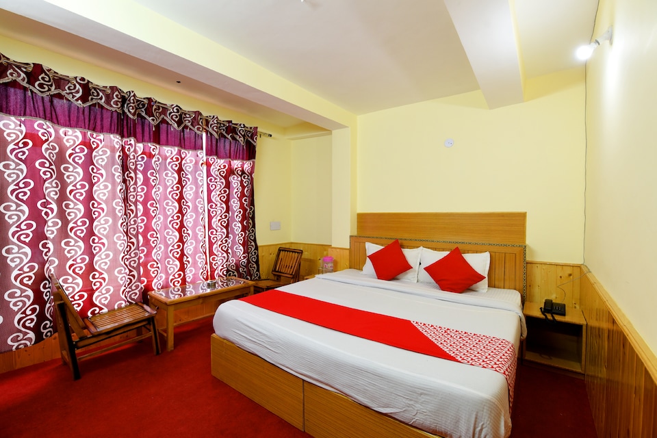 OYO 15028 Kalpana Homestay, Naggar Road, Manali