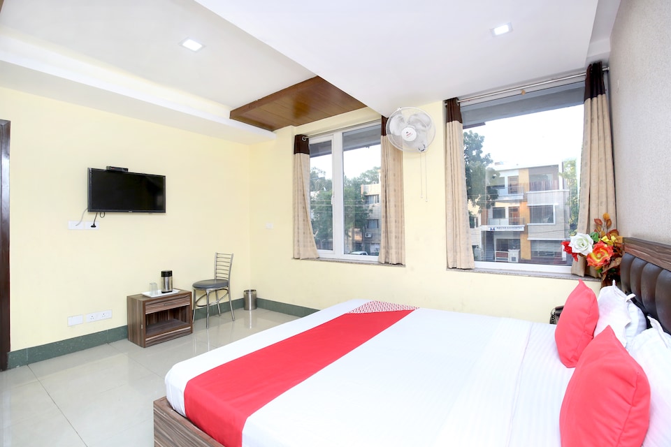 OYO Hotel Ess Pee Grand, Mohali, Mohali