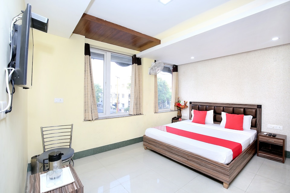 OYO Hotel Ess Pee Grand, Mohali, Mohali
