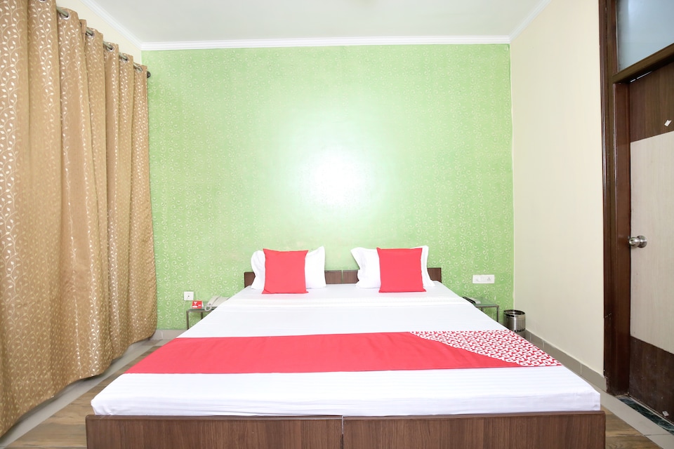 OYO 15067 Hotel Ashoka, Mohali, Mohali