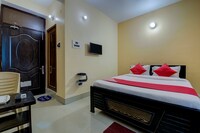 OYO Hotel Harsh Raj Residency
