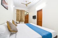 OYO Aman Inn Guest House Near Pvr Ansal Plaza Greater Noida