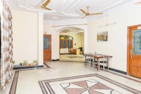 OYO Aman Inn Guest House Near Pvr Ansal Plaza Greater Noida