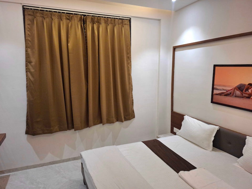 SPOT ON Sai Siddheshwar And Hotel Samruddhi, Mohol, Solapur