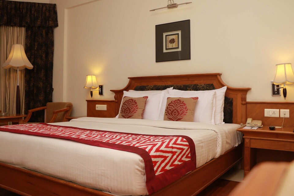 OYO 2682 Hotel SP Grand Days, Thampanoor Trivandrum, Trivandrum