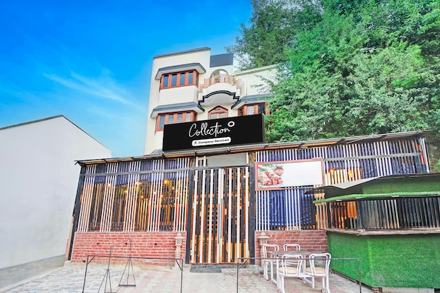 Collection O Mathura Near Railway Station