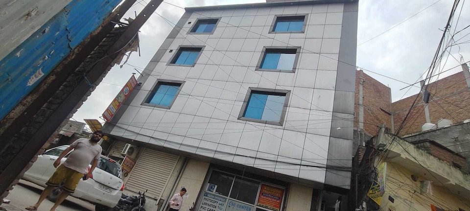 Hotel O Jps Paradise Residency Hotel , Dwarka Delhi, Delhi