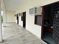 Hotel O Moonlight Residency 