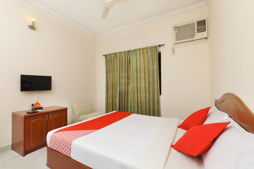 OYO 15101 Hotel Royal Paris, Central Chennai, Chennai