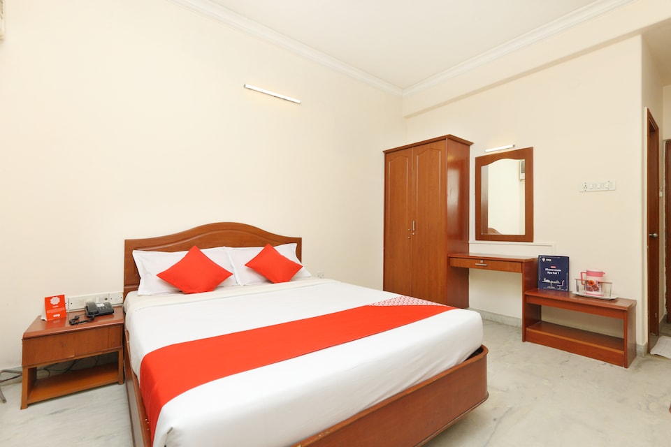 OYO 15101 Hotel Royal Paris, Central Chennai, Chennai