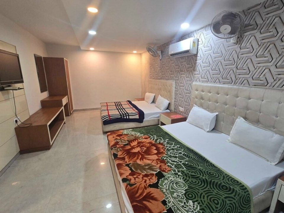 Hotel O Golden Gate, Amritsar Bus Stand, Amritsar