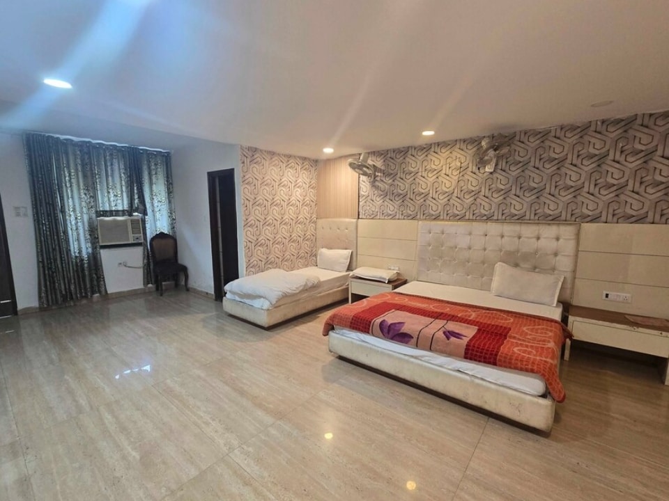 Hotel O Golden Gate, Amritsar Bus Stand, Amritsar