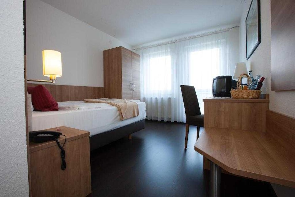 Stuttgart Großbettlingen Hotel by Belvilla, GroBbettlingen, GroBbettlingen