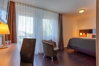 Stuttgart Großbettlingen Hotel by Belvilla