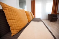 Stuttgart Großbettlingen Hotel by Belvilla