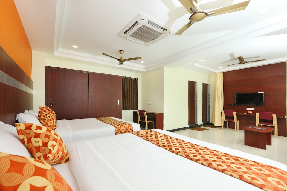 OYO 15115 Hotel Ramcharan Residency, Kapila Theertham Tirupati, Tirupati