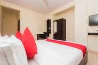 OYO 15119 Vista Service Apartment