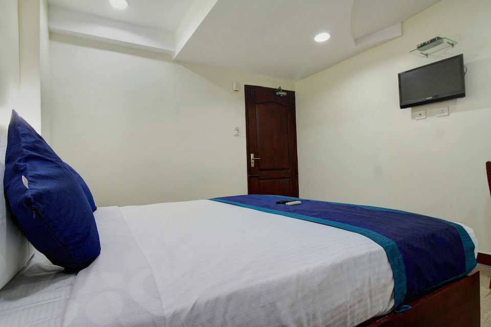 OYO 15120 Hotel Balini, Madurai City Centre, Madurai