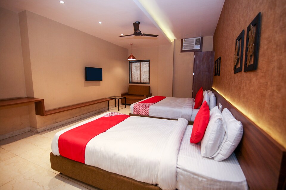 Collection O 15123 Hotel Ryaan Inn, Station Road, रायपुर