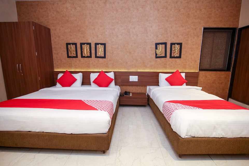 Collection O 15123 Hotel Ryaan Inn, Station Road, रायपुर