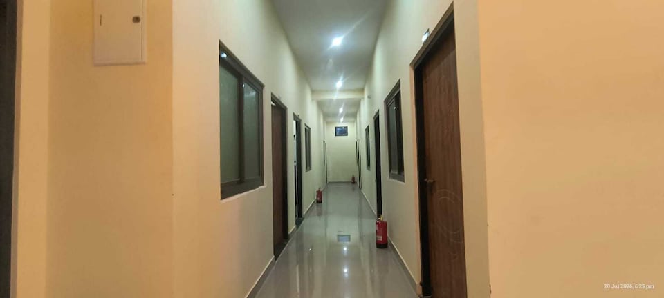 Spot on Highway Guest House , Sultanpur, Sultanpur