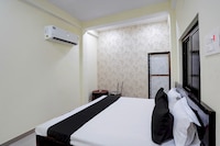 Spot On Highway Guest House