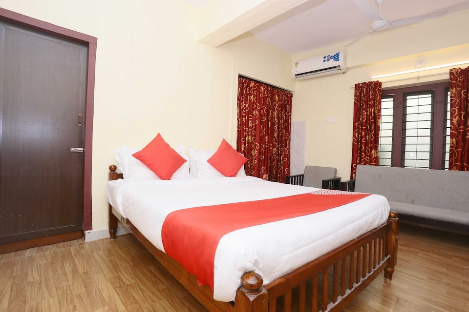 Spot ON R K RESIDENCY, Thampanoor Trivandrum, Trivandrum