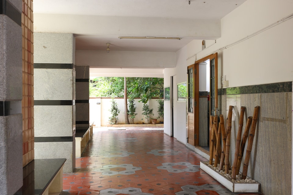 Capital O 15133 Sharon Residency, OMR Chennai, Chennai