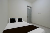 Hotel O near Jakarta International Velodrome formerly Wisma Lamida
