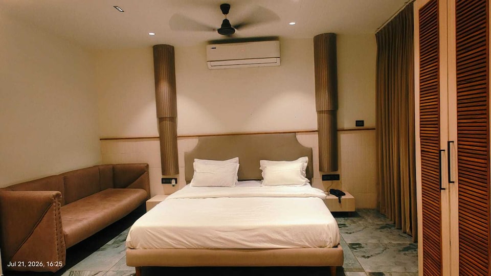 Hotel O Mountree , Hamidia Road Bhopal, Bhopal
