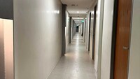 Townhouse Oak Nexgen Apartments & Hotel